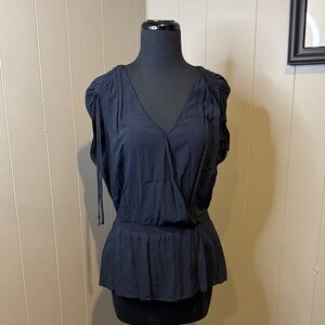 B15 Banana Republic Women’s Small Dark Navy V-Neck Tied Shoulder Vest Blouse